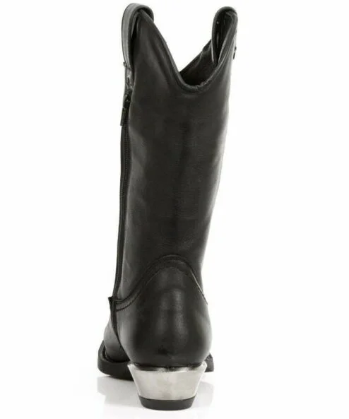 M 7923 C2 5